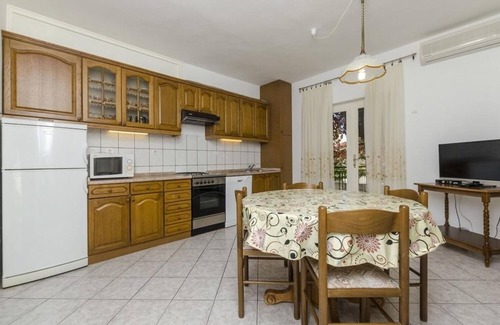 Primosten Burnji Apartamento | Neda - 150 M From Pebble Beach - A2