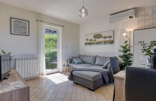 Brda Apartamento | Neda Apartment In Krasno Among Vineyard - Happy Rentals