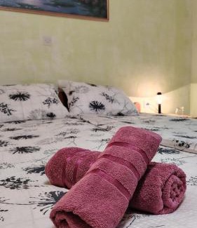 Tomaj Apartamento | Nedi's Nest - Cozy Countryside Retreat Under Palmtrees