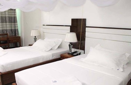 Dar es Salaam Cama Y Desayuno | Nefaland Hotel