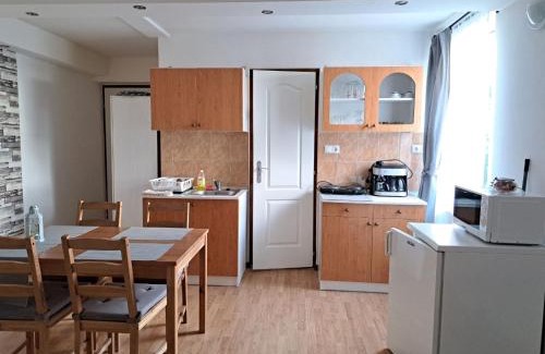 Balatonkenese Casa | Nefelejcs Vendégház