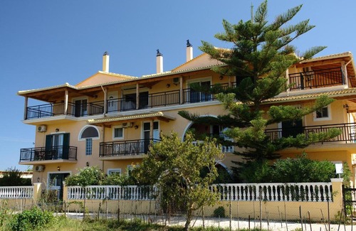 Ag. Georgios Apartamento | Nefeli Apartment 1st Floor