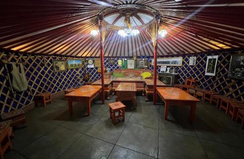 Downtown Ulaanbaatar Hotel | Negdelchin Hotel & Service Apartment