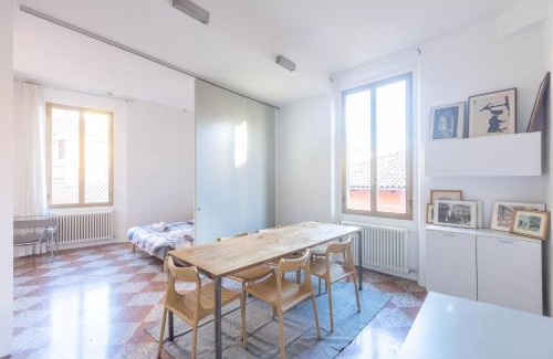 L'antico Ghetto Ebraico Apartamento | Nel Ghetto, Bologna by Short Holidays