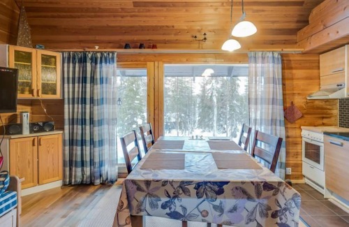 Yllasjarvi Casa | Neljä vuodenaikaa a1/karpalo by Interhome