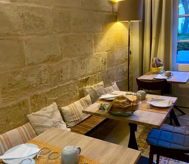 Cospicua Cama Y Desayuno | Nelli's B&B