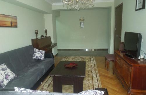 Old Boulevard Apartamento | Nellie's apartment
