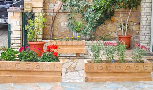 Gefira Mpania Apartamento | Nelly's Modern House