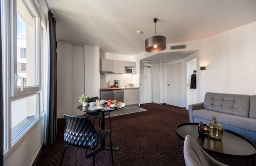 Velizy-Villacoublay Apartamento | Nemea Appart Hotel Europe Velizy Villacoublay