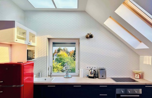 Csopak Apartamento | Neon Apartment: Large Garden, Near Lake, Pet&Family-Friendly