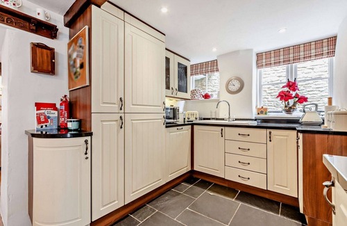 Stow-on-the-Wold Cabaña | Nepenthe - a cottage that sleeps 6 guests in 3 bedrooms