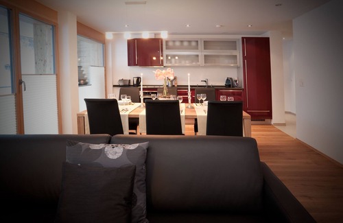 Zermatt Chalet De Esquí | Nepomuk: 5 estrellas de lujo Chalet incluye 3 apartamentos con piscina al aire libre climatizada-