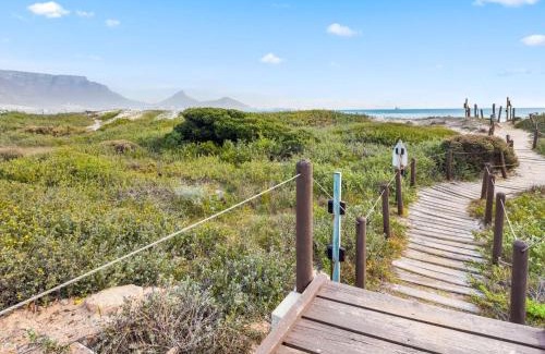 Lagoon Beach Apartamento | Neptune Isle 9 by Host Agents