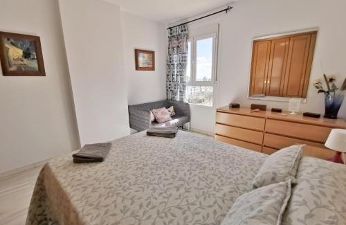 Carretera de Cadiz Apartamento | Neptuno Apartment: Sun, beach and relax in Huelin
