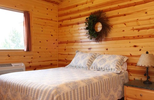 West Salem Otro | Neshonoc Lakeside Camping Resort