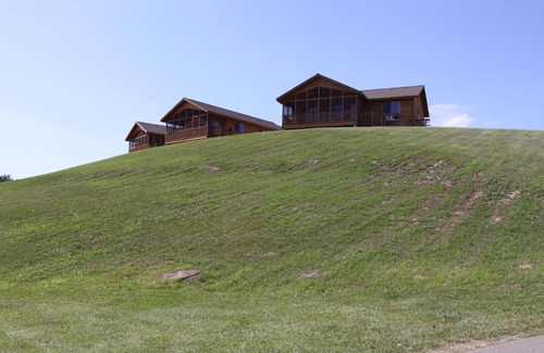 West Salem Otro | Neshonoc Lakeside Camping Resort