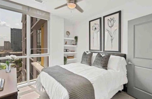 Third Ward Apartamento | Nestled CLT Forth Ward Condo