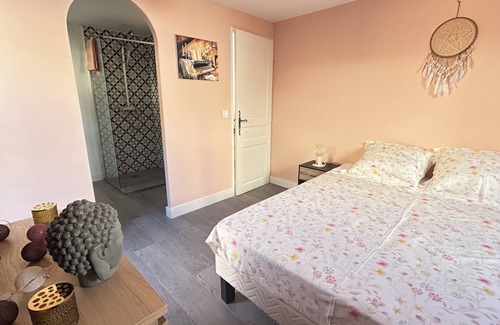 Tourette-du-Chateau Cama Y Desayuno | Nestled in a haven of tranquillity in the Préalpes d'Azur regional park.