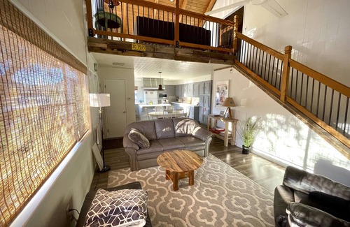 Lone Pine Casa | Lone Pine 4 acres casa anidada en las hermosas colinas de Alabama, cerca de Mount Whitney