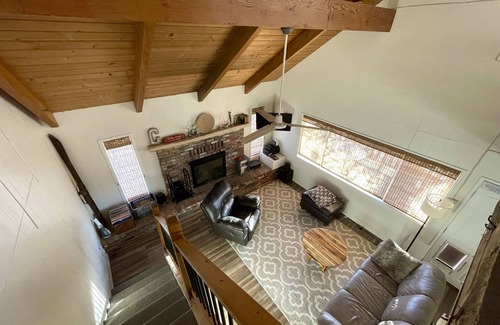 Lone Pine Casa | Lone Pine 4 acres casa anidada en las hermosas colinas de Alabama, cerca de Mount Whitney