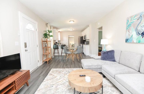 Norfolk Casa | Nestled in Norfolk in Norfolk