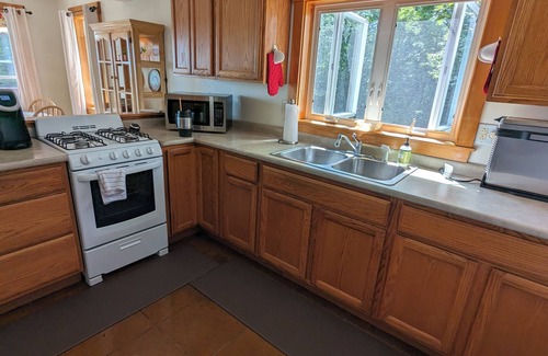 Freedom Casa | Nestled in rural Central Maine in the beautiful peace and quiet.