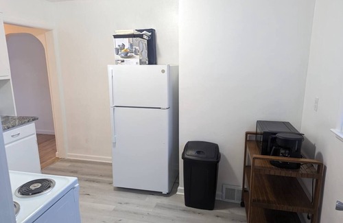 Pierre Apartamento | Nestled in the heart of Pierre, shopping & dining near.