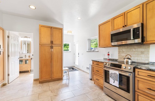 Helena Casa | Nestled in the National Forest, just minutes from downtown