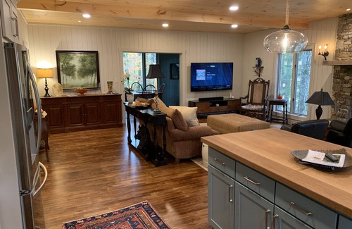 Scaly Mountain Casa | NestleInn: Your Ultimate Mountain Escape - Where Luxury Meets Nature's Embrace!
