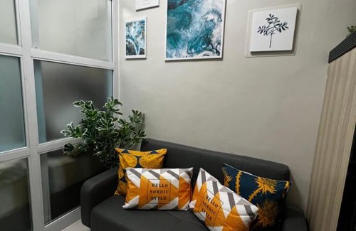 Tagaytay Cama Y Desayuno | Netflix and Unli WIFI!!! The Elchies Room at Tagaytay Prime Residence