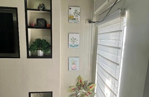 Tagaytay Cama Y Desayuno | Netflix and Unli WIFI!!! The Elchies Room at Tagaytay Prime Residence
