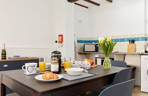 Dalbury Lees Casa | Nether Burrows Farm by Interhome
