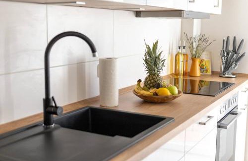 Pirna Apartamento | *NEU* 2 Personen, WLAN, Balkon
