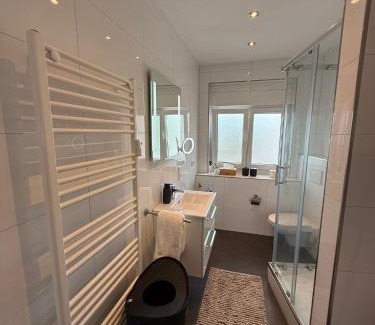 Wuerselen Apartamento | Neu eingerichtete Wohnung Apartment 75qm Boarding House Aachen Wuerselen