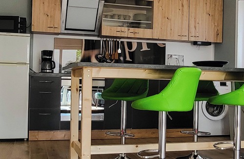 Suedwest Casa | Neu Gebautes Ferienhaus mit Terrasse - Nähe Auwald und Cospudener See