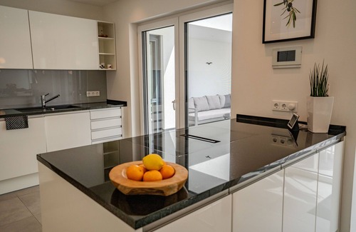 Leverkusen Apartamento | NEU Luxuswohnung in Waldrandlage Nähe Köln Messe!