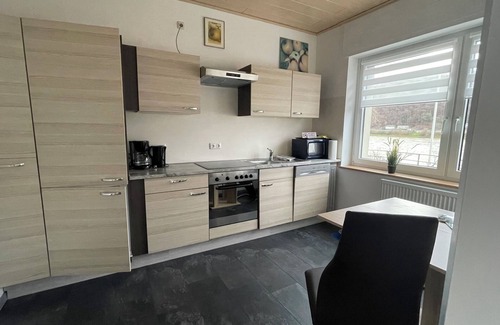 Wellmich Apartamento | Neu Renovierte Moderne Wohnung am Rhein mit Garten u Burgblick