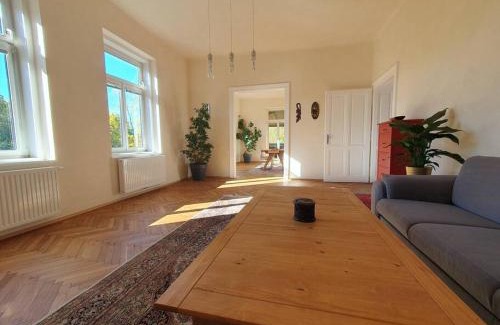 Steyr Apartamento | Neu renovierte Altbauwohnung im Herzen von Steyr 100qm
