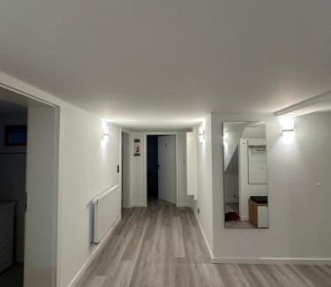 Loehne Casa | NEU renoviertes Apartment 3 Zimmer 4 Boxspringbetten moderne Küche und vieles mehr