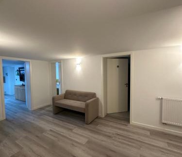 Loehne Casa | NEU renoviertes Apartment 3 Zimmer 4 Boxspringbetten moderne Küche und vieles mehr