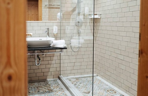 Feld am See Casa | Neu! Wohnzimmer Gartenblick Frühstück ab 5 Nächten - Bike-boutiquehotel Lindenhof