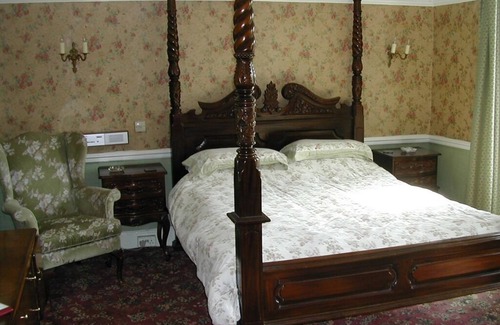 Llanwrtyd Wells Hotel | Neuadd Arms Hotel