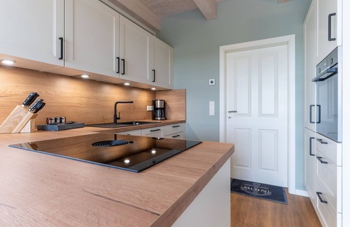 Karolinenkoog Casa | Neubau!! DHH Direkt an der Eider mit Sauna für bis zu 6 Personen