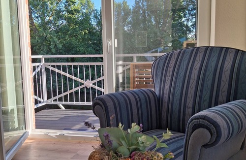 Eilsum Apartamento | Neue 80qm Ferienwohnung für 4 Pers. + 2 Hunde mit Kamin, Balkon & Wasserblick