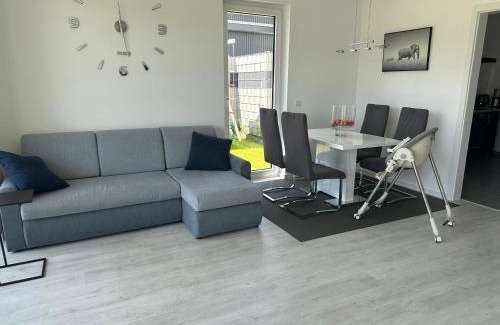 Remscheid Apartamento | Neue Doppelhaushälfte mit Terrasse, Balkon und Garten