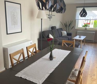 Guteborn Apartamento | Neue Ferienwohnung mit Terrasse