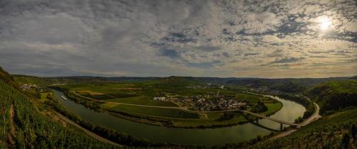 Bekond Apartamento | Neue Fewo Mosel-Glück - Urlaub im Wein- und Ferienort Bekond - Direkte Autobahnanbindung nach Trier & Luxembourg