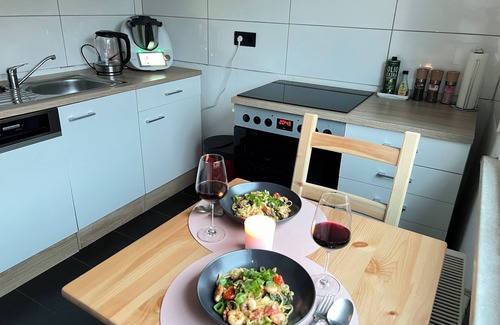 Caroline Apartamento | Neue Hochwertige Whg & Bad