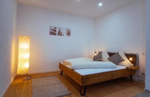 Bekond Apartamento | Neue Loft im alten Kelterhaus - Urlaub im Wein- und Ferienort Bekond