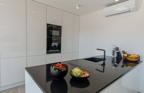 Liznjan Villa | Neue Luxusvilla mit Pool, Sauna, Grossem Garten, in der Nahe Eines Sandstrandes